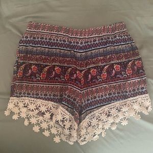 EUC lightweight printed shorts